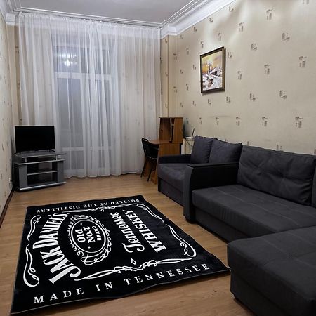 Apartments On Bolshaya Morskaya 65 نيكولايف المظهر الخارجي الصورة